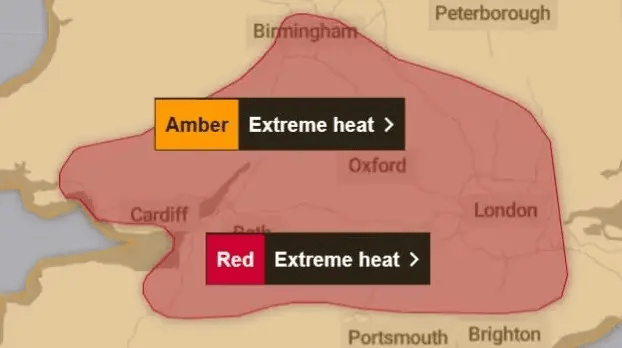 Weather forecast map showing red extreme heat alert for Oxford area